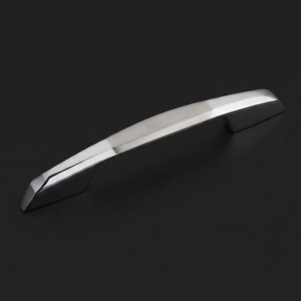 Trevoxa Cabinet Handle – R-83